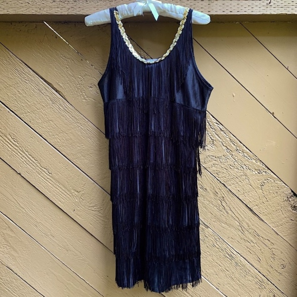 ROARING 20s Flapper girl Dress black gold sequins fringe New Years party dress
